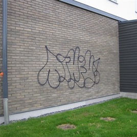 Odstránenie graffiti, čistiaca chémia Trion Tensid